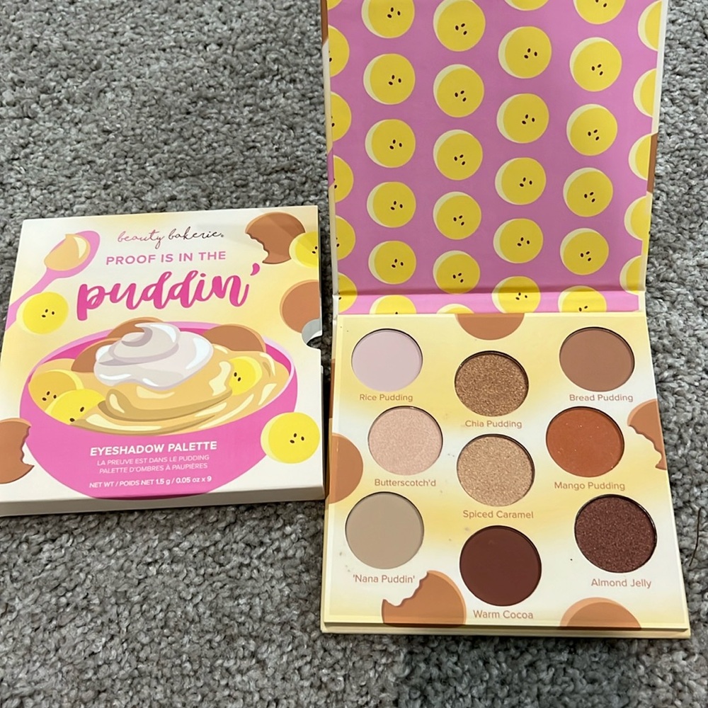 Beauty Bakerie Eyeshadow Palette